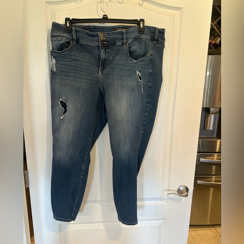 Torrid women’s Jeggings distressed skinny jeans plus size 24 R